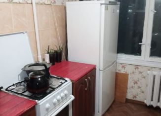 Сдаю 2-ком. квартиру, 42 м2, Москва, улица Фабрициуса, 33к5, метро Тушинская