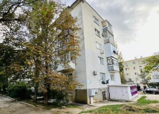 Продается 1-комнатная квартира, 31.5 м2, поселок городского типа Приморский, улица Гагарина, 6