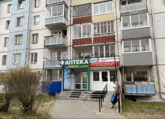 Сдам в аренду офис, 60 м2, Бурятия, улица Калашникова, 10