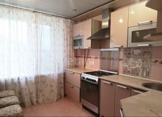 Продажа 2-ком. квартиры, 47.6 м2, Кириши, улица Строителей, 26