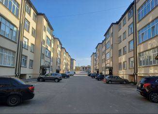 Продаю 1-ком. квартиру, 41 м2, Нальчик, Солнечная улица, 10к3, район Горная