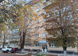 Продам 2-ком. квартиру, 73.3 м2, Ессентуки, Октябрьская улица, 337