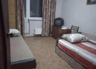 Сдам в аренду комнату, 11 м2, Волгоград, Курильская улица, 9