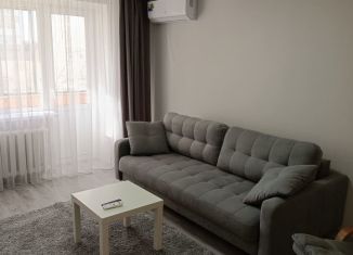 Сдается в аренду 1-ком. квартира, 30 м2, Магнитогорск, проспект Карла Маркса