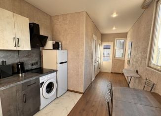 Сдача в аренду 1-ком. квартиры, 32 м2, Геленджик, улица Халтурина, 32