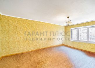 Продам 2-ком. квартиру, 55.6 м2, Липецкая область, Индустриальная улица, 2