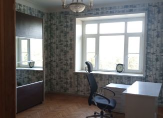 Сдам 2-ком. квартиру, 70 м2, Москва, улица Советской Армии, 15