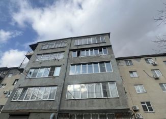 Продам 4-комнатную квартиру, 100 м2, Владикавказ, Владикавказская улица, 35, 10-й микрорайон