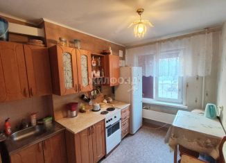 Продается 2-комнатная квартира, 43.3 м2, Новосибирск, Комсомольская улица, 4