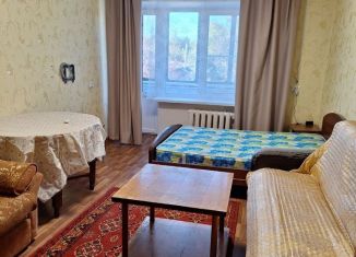 Сдам в аренду 1-ком. квартиру, 33.3 м2, Рыльск, улица Ленина, 91