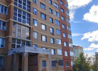 Продается 2-ком. квартира, 58 м2, Чехов, Комсомольская улица