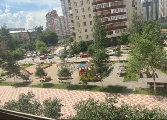 Сдается в аренду 2-ком. квартира, 75 м2, Новосибирск, улица Галущака, 17, Заельцовский район