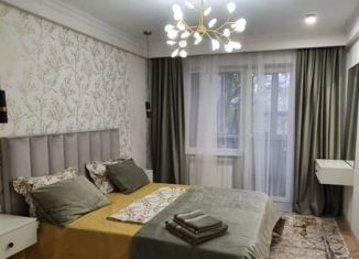 Сдаю 2-ком. квартиру, 55 м2, Дагестан, улица Абдулхакима Исмаилова, 23