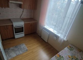 Сдается в аренду 1-комнатная квартира, 37 м2, Таганрог, Азовская улица, 3