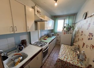 Продается 4-ком. квартира, 64.1 м2, Свердловская область, Латвийская улица, 42