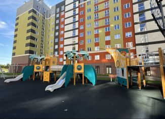 Продам 2-ком. квартиру, 65 м2, Калининград, Понартская улица, 9А, ЖК Атлант