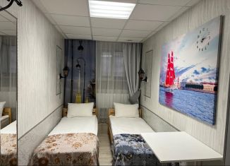 Сдаю в аренду комнату, 11 м2, Санкт-Петербург, Невский проспект, 172/1