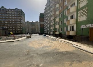 Продам 2-комнатную квартиру, 80 м2, Дагестан, улица Магомедали Магомеджановa, 18к5