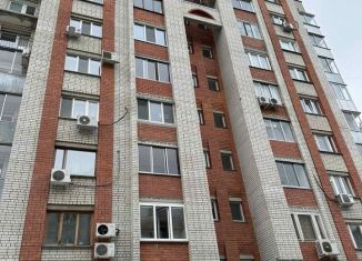 Продается четырехкомнатная квартира, 110 м2, Саратов, 1-й Весенний проезд, 15/17