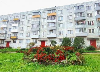 Продажа двухкомнатной квартиры, 47.2 м2, Рыбинск, улица Расторгуева