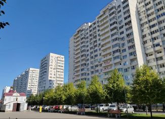 Сдаю 2-комнатную квартиру, 56 м2, Краснодарский край, улица Карякина, 18