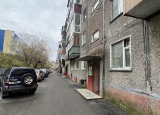 Продается 2-комнатная квартира, 44.5 м2, Петропавловск-Камчатский, улица Пономарёва, 1