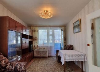 Продаю 2-ком. квартиру, 50 м2, Белебей, улица Революционеров, 34