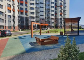 Продажа двухкомнатной квартиры, 57 м2, Краснодарский край, улица Крылова, 13к3