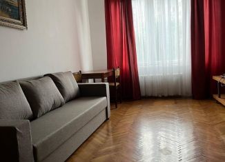 Сдаю в аренду 2-ком. квартиру, 48 м2, Москва, Петрозаводская улица, 21, САО