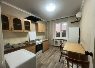 Сдается 3-ком. квартира, 66 м2, Георгиевск, улица Салогубова, 3