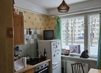 Продам 3-комнатную квартиру, 60.2 м2, Санкт-Петербург, Тихорецкий проспект, 25к4, метро Площадь Мужества