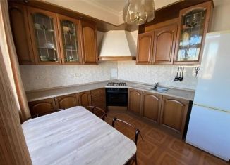 Сдам 3-ком. квартиру, 80 м2, Москва, Петровско-Разумовская аллея, 16, Петровско-Разумовская аллея