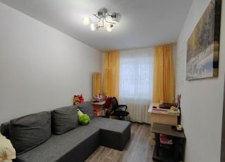 Продается 2-ком. квартира, 43 м2, Искитим, микрорайон Индустриальный, 18