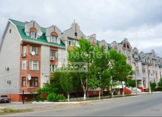 Продам 3-ком. квартиру, 107.2 м2, Астрахань, улица Ахшарумова, 163А, Советский район