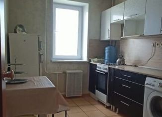 Сдаю 2-ком. квартиру, 50 м2, Стерлитамак, улица Строителей, 12