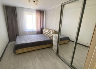 Продам 2-ком. квартиру, 48 м2, село Молочное, Школьная улица, 6