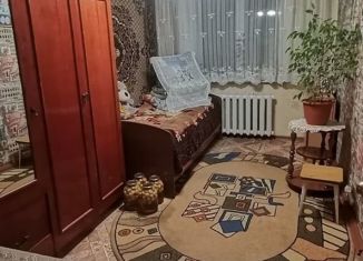 Сдача в аренду четырехкомнатной квартиры, 60 м2, Татарстан, улица Гагарина, 28