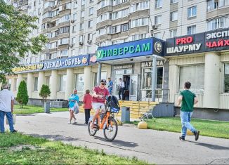 Сдача в аренду торговой площади, 4 м2, Москва, Дубравная улица, 40, район Митино