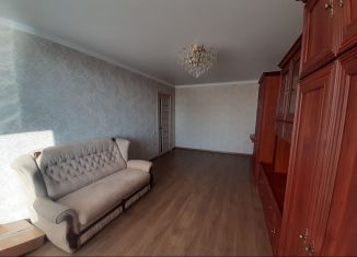 Сдается двухкомнатная квартира, 60 м2, Евпатория, проспект Победы, 87А