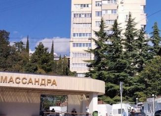 Продаю однокомнатную квартиру, 44.6 м2, поселок городского типа Массандра, Южнобережное шоссе, 15