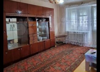 Продам 2-ком. квартиру, 50 м2, Янаул, Советская улица, 4