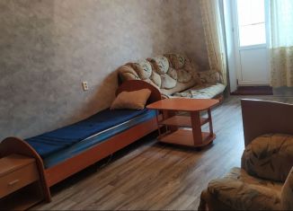 Сдаю 2-ком. квартиру, 65 м2, Татарстан, Студенческая улица, 8