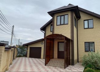 Продаю дом, 220 м2, село Высокая Гора, улица Тагира Биккинеева, 38