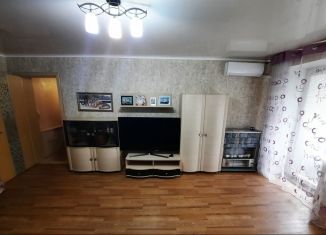 2-ком. квартира в аренду, 45 м2, Магнитогорск, улица Галиуллина, 49/2