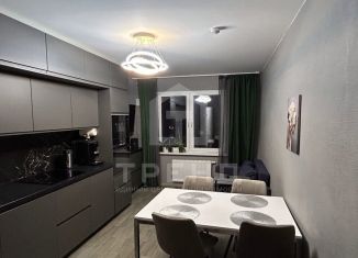 Продажа 3-комнатной квартиры, 73 м2, Санкт-Петербург, улица Дыбенко, 5к1, метро Улица Дыбенко