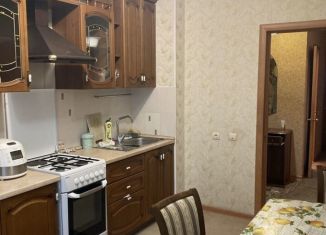 Продам 3-комнатную квартиру, 71.1 м2, Пермь, Ленинский район, улица Ленина, 10