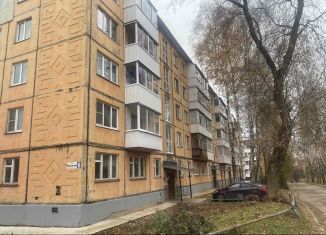 3-комнатная квартира на продажу, 49 м2, Удмуртия, Школьная улица, 6