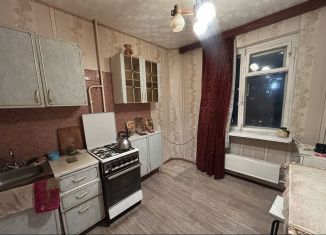 Сдам в аренду 2-комнатную квартиру, 50 м2, Первоуральск, улица Ленина, 4