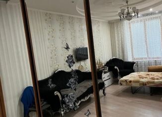 Сдаю 1-комнатную квартиру, 40 м2, Самара, улица Победы, 100