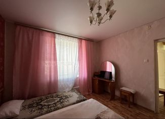 3-ком. квартира в аренду, 95 м2, Татарстан, улица Сибгата Хакима, 37